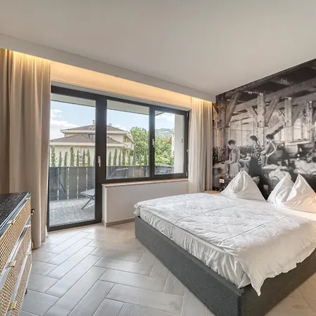 Aparthotel Goldfinger + 3*
